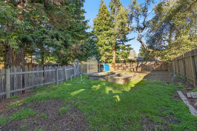 3414 Marshall Ave, Carmichael, CA 95608