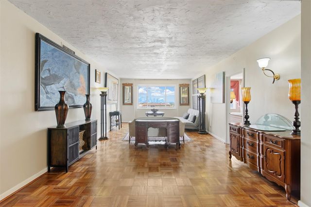 1400 Hermann Drive 11E, Houston, TX 77004