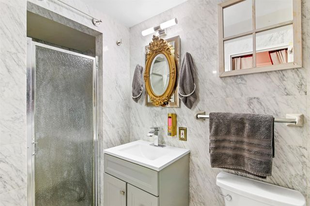 1400 Hermann Drive 11E, Houston, TX 77004