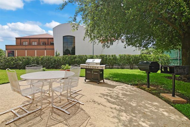 1400 Hermann Drive 11E, Houston, TX 77004