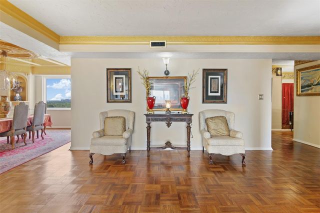 1400 Hermann Drive 11E, Houston, TX 77004