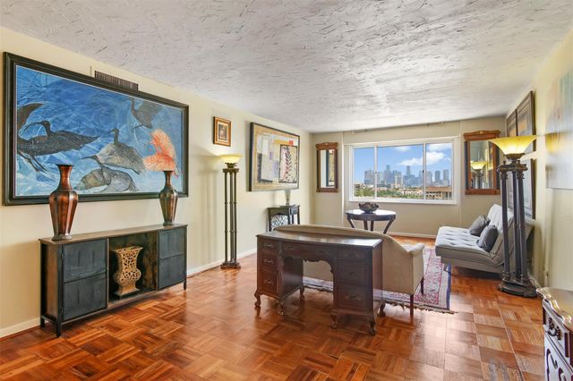 1400 Hermann Drive 11E, Houston, TX 77004