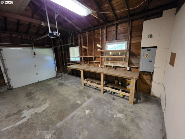1305 8TH Ave, Longview, WA 98632
