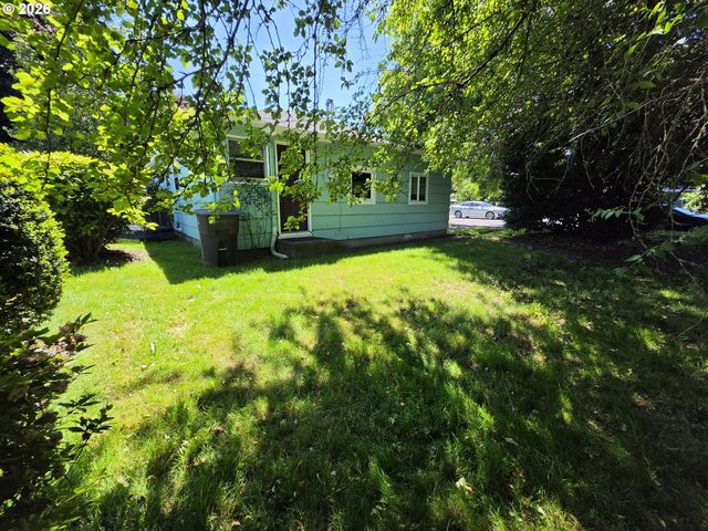 1305 8TH Ave, Longview, WA 98632