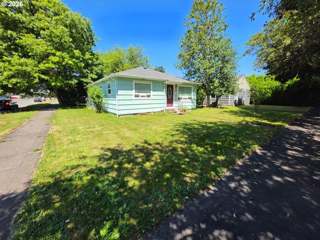 1305 8TH Ave, Longview, WA 98632