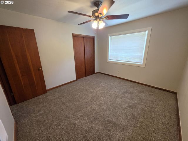 1305 8TH Ave, Longview, WA 98632