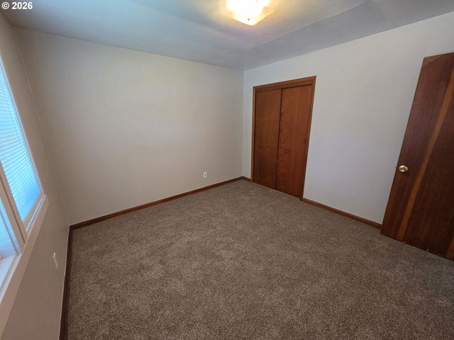 1305 8TH Ave, Longview, WA 98632