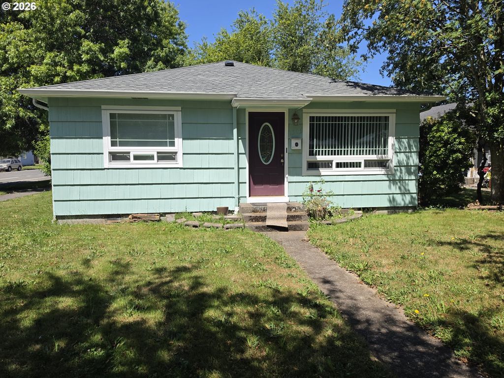 1305 8TH Ave, Longview, WA 98632