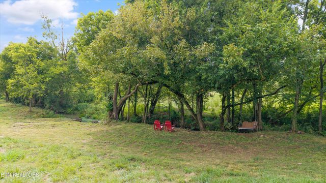 5436 Old Niles Ferry Rd, Maryville, TN 37801