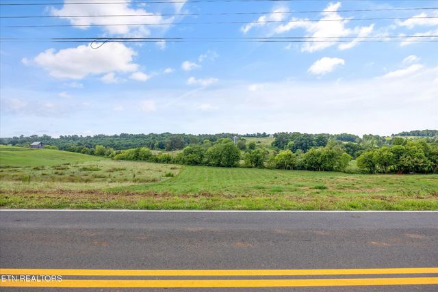 5436 Old Niles Ferry Rd, Maryville, TN 37801