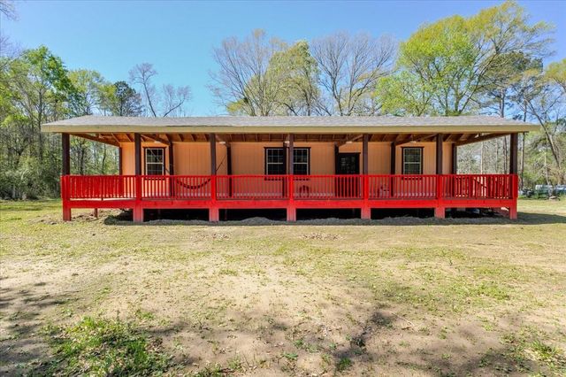 691 Willow Drive, Shepherd, TX 77371