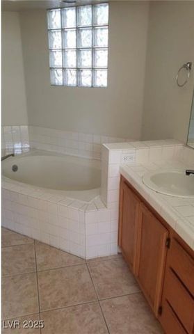 2764 TROTWOOD Lane, Las Vegas, NV 89108