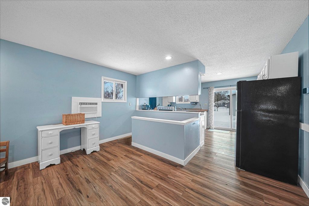 Image 11 of property listing at 439 Colfax Street, Cadillac, MI 49601