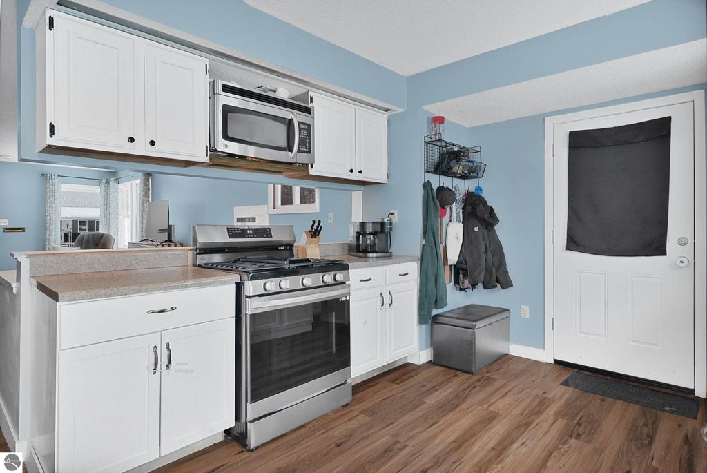 Image 13 of property listing at 439 Colfax Street, Cadillac, MI 49601