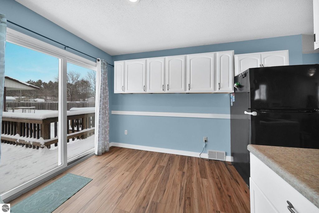 Image 16 of property listing at 439 Colfax Street, Cadillac, MI 49601