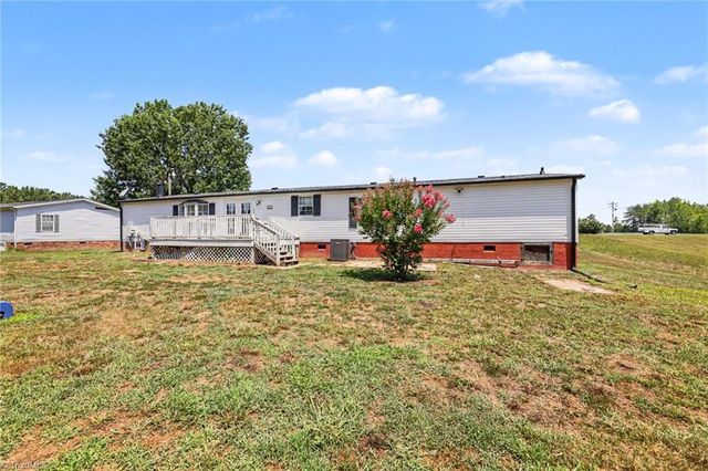 3247 Vance Street Extension, Reidsville, NC 27320