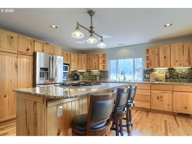 16342 S MOORE Rd, Oregon City, OR 97045