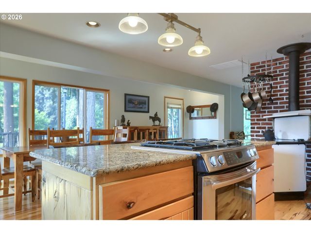 16342 S MOORE Rd, Oregon City, OR 97045