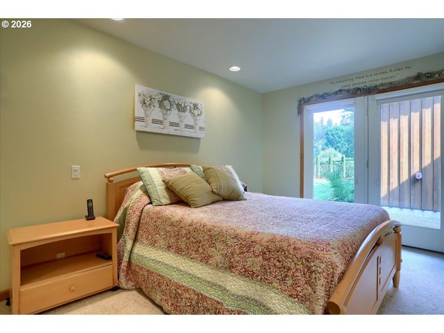 16342 S MOORE Rd, Oregon City, OR 97045