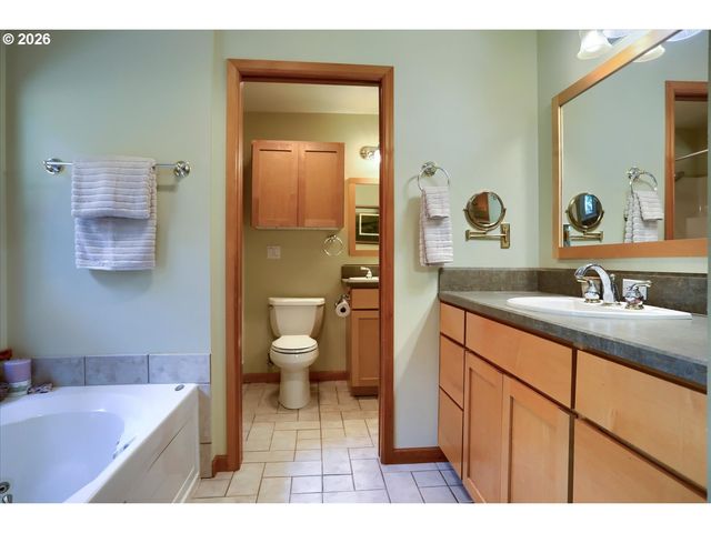 16342 S MOORE Rd, Oregon City, OR 97045