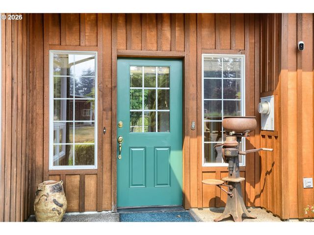 16342 S MOORE Rd, Oregon City, OR 97045