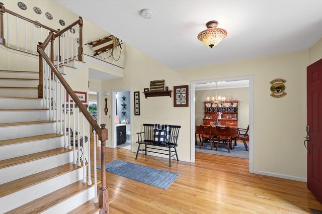 23 Brooks Xing, West Boylston, MA 01583
