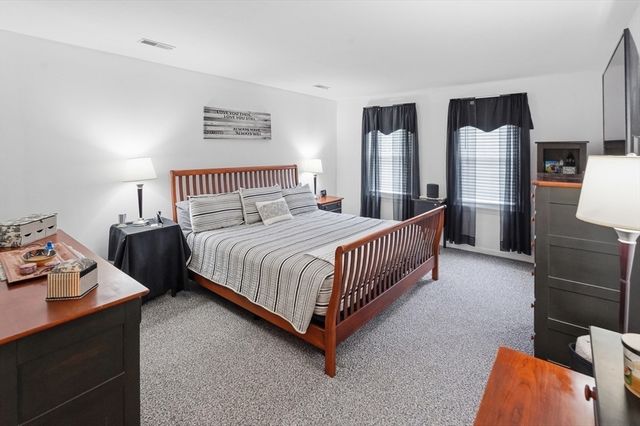23 Brooks Xing, West Boylston, MA 01583