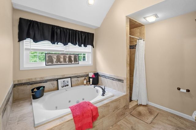 23 Brooks Xing, West Boylston, MA 01583
