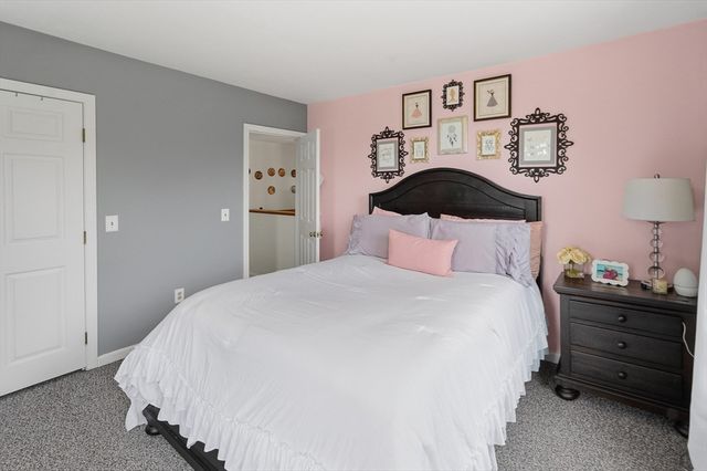 23 Brooks Xing, West Boylston, MA 01583