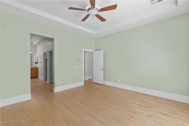 211 Crooked Putter Drive, Las Vegas, NV 89148