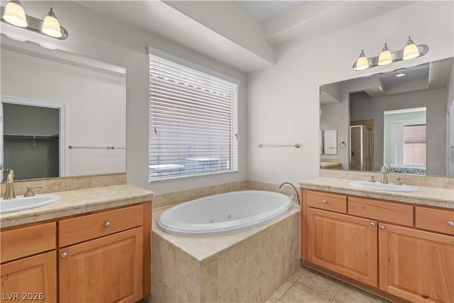 211 Crooked Putter Drive, Las Vegas, NV 89148