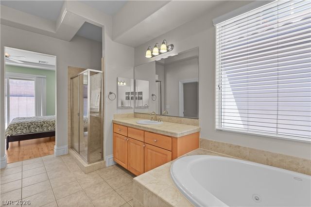 211 Crooked Putter Drive, Las Vegas, NV 89148