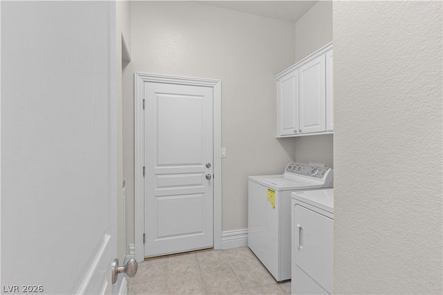 211 Crooked Putter Drive, Las Vegas, NV 89148