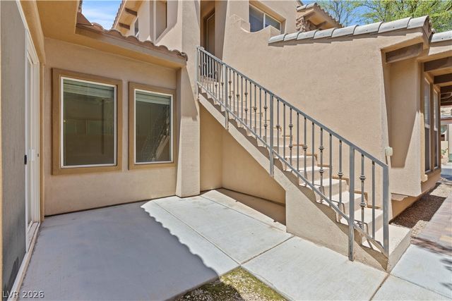211 Crooked Putter Drive, Las Vegas, NV 89148