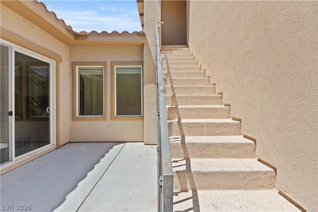 211 Crooked Putter Drive, Las Vegas, NV 89148