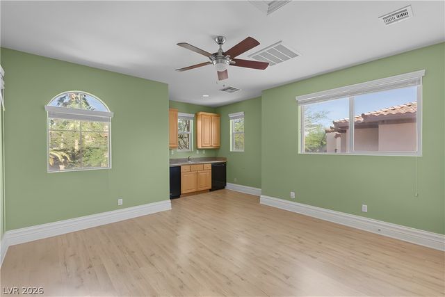 211 Crooked Putter Drive, Las Vegas, NV 89148