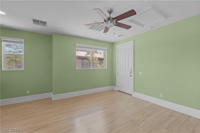 211 Crooked Putter Drive, Las Vegas, NV 89148