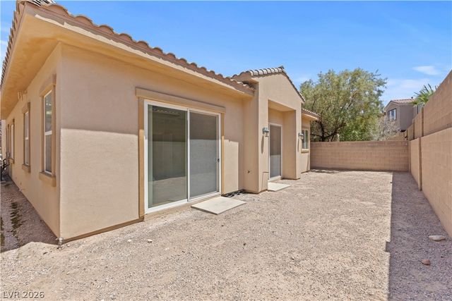 211 Crooked Putter Drive, Las Vegas, NV 89148