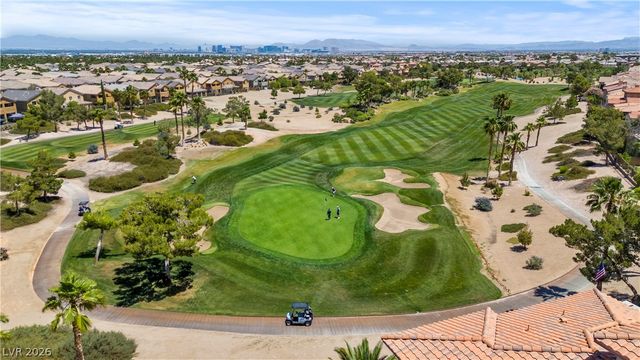 211 Crooked Putter Drive, Las Vegas, NV 89148
