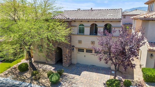 211 Crooked Putter Drive, Las Vegas, NV 89148