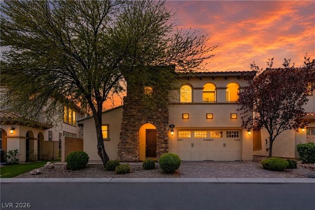 211 Crooked Putter Drive, Las Vegas, NV 89148
