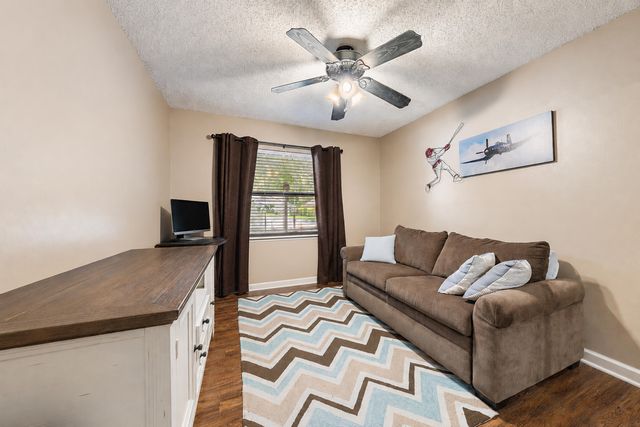 5794 Lonewood Court, Jupiter, FL 33458