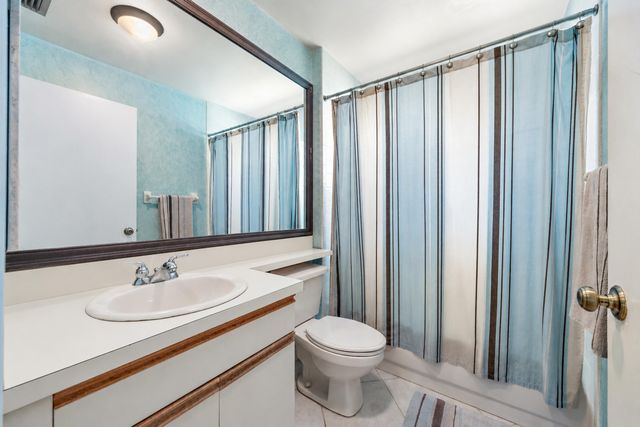 5794 Lonewood Court, Jupiter, FL 33458