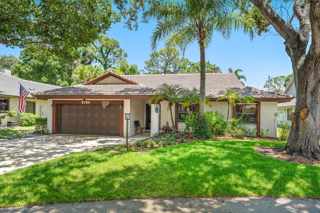 5794 Lonewood Court, Jupiter, FL 33458