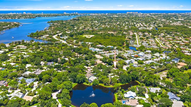 5794 Lonewood Court, Jupiter, FL 33458