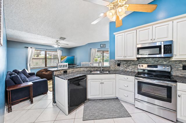 5794 Lonewood Court, Jupiter, FL 33458
