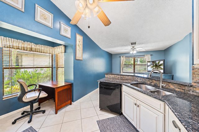 5794 Lonewood Court, Jupiter, FL 33458