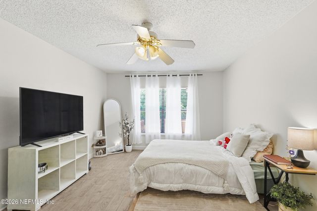 1586 CRABAPPLE COVE Court, Jacksonville, FL 32225