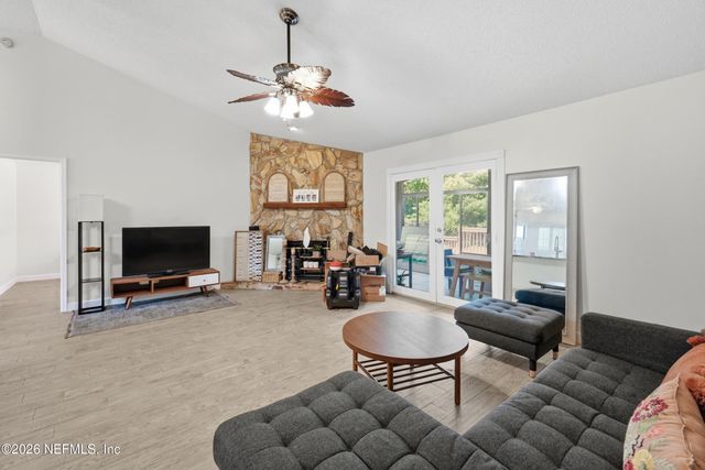 1586 CRABAPPLE COVE Court, Jacksonville, FL 32225