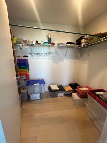 13101 40th Road 18A, Flushing, NY 11354